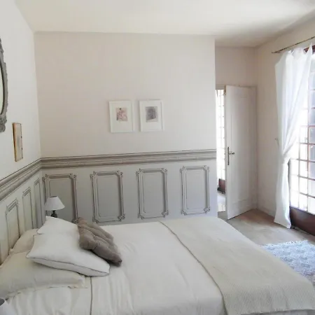 Le 22 4* Нонтрон